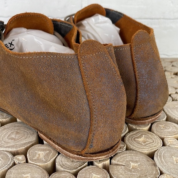 Vintage Shoe Company Distressed Brown Soft Leather Lace Up Ankle Booties 9 - Picture 13 of 16